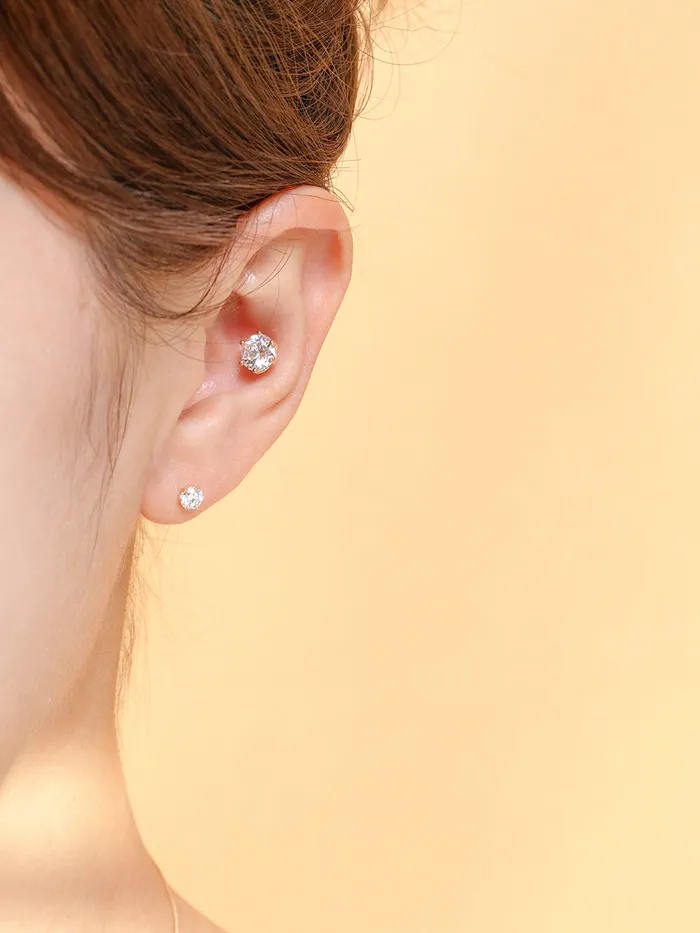 MinimalBijoux Earrings 14K Gold Moissanite Crown Cartilage Earring 20G18G16G