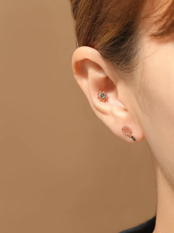 MinimalBijoux Earrings 14K Gold Tennis Cartilage Earring 18G