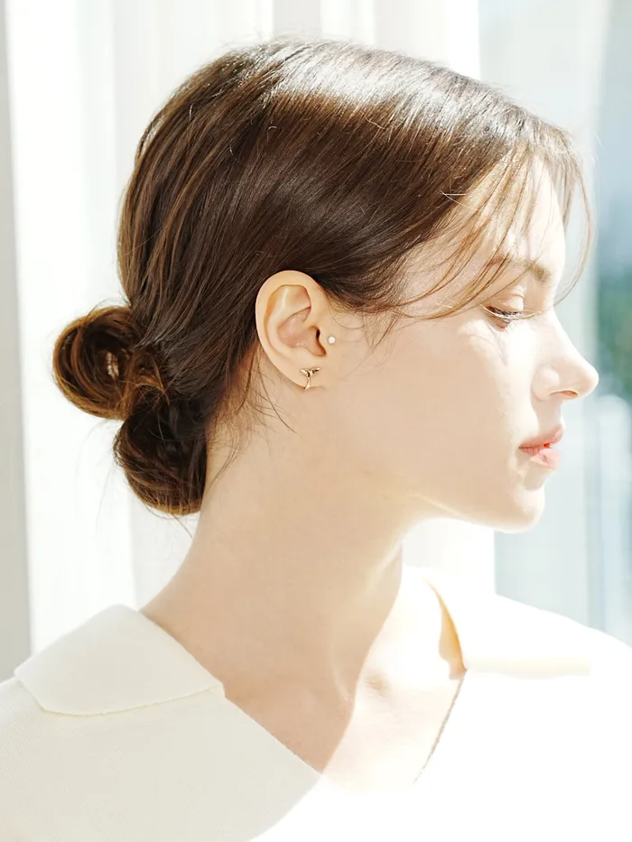 MinimalBijoux Earrings 14K Gold Whale Tale Cartilage Earring 20G18G16G