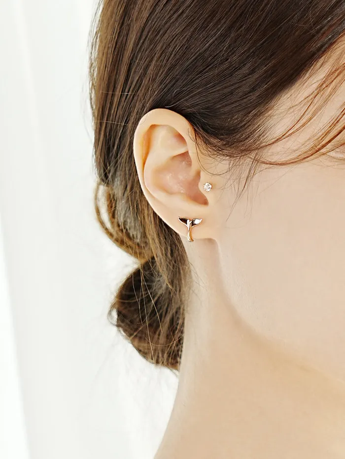 MinimalBijoux Earrings 14K Gold Whale Tale Cartilage Earring 20G18G16G
