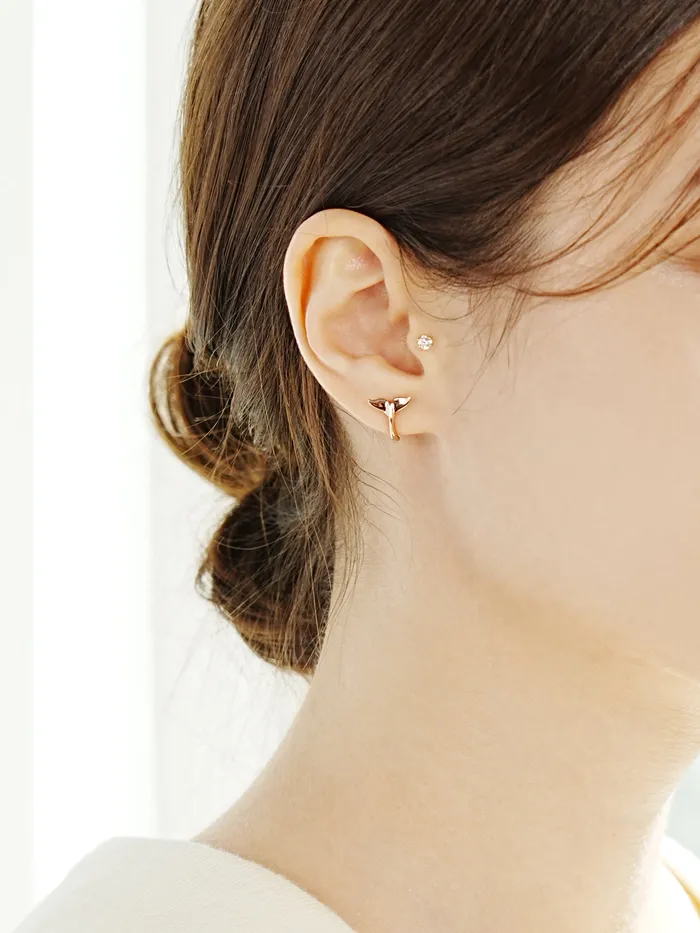 MinimalBijoux Earrings 14K Gold Whale Tale Cartilage Earring 20G18G16G