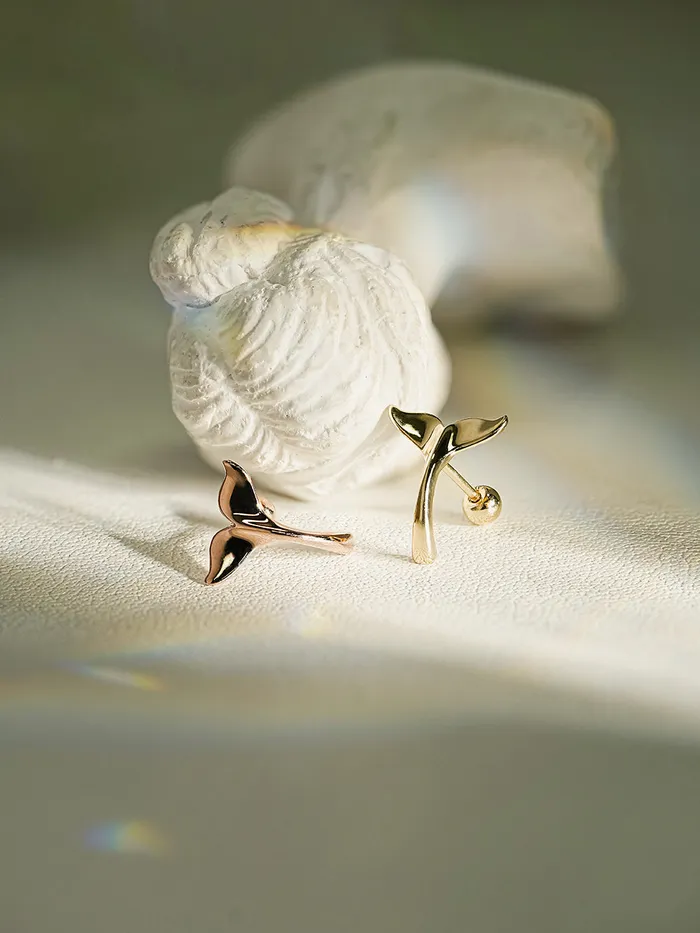 MinimalBijoux Earrings 14K Gold Whale Tale Cartilage Earring 20G18G16G