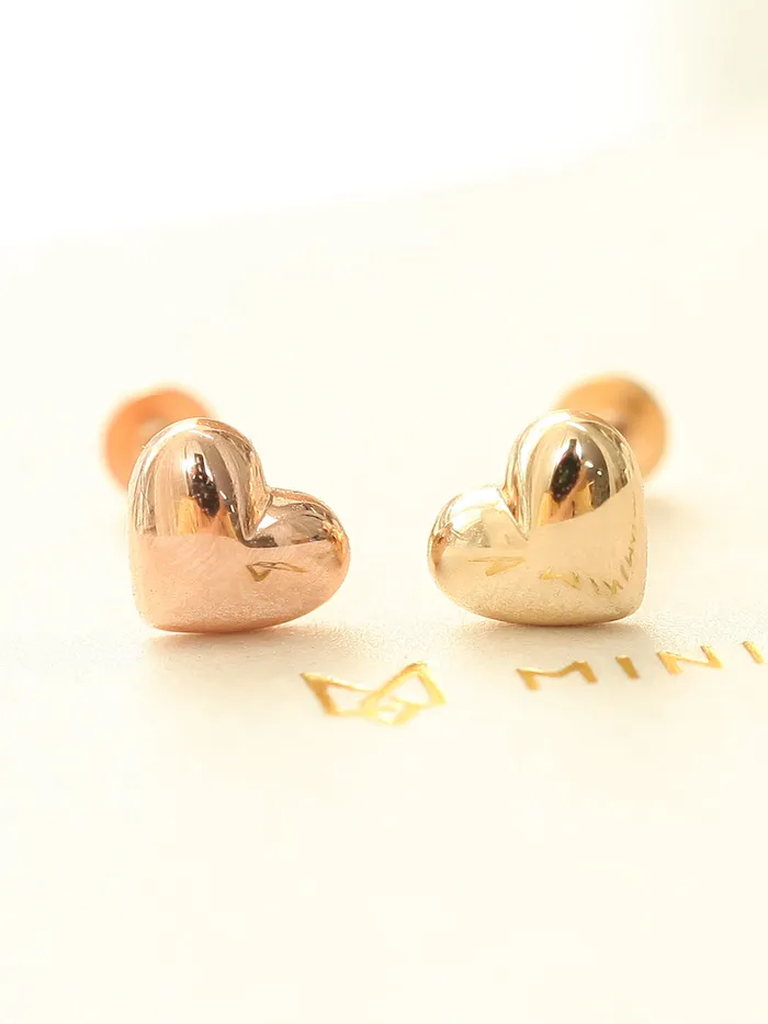 MinimalBijoux Necklaces 14K Gold Internally Threaded Heart Labret Piercing 18G16G MinimalBijoux Necklaces 14K Gold Internally Threaded Heart Labret Piercing 18G16G