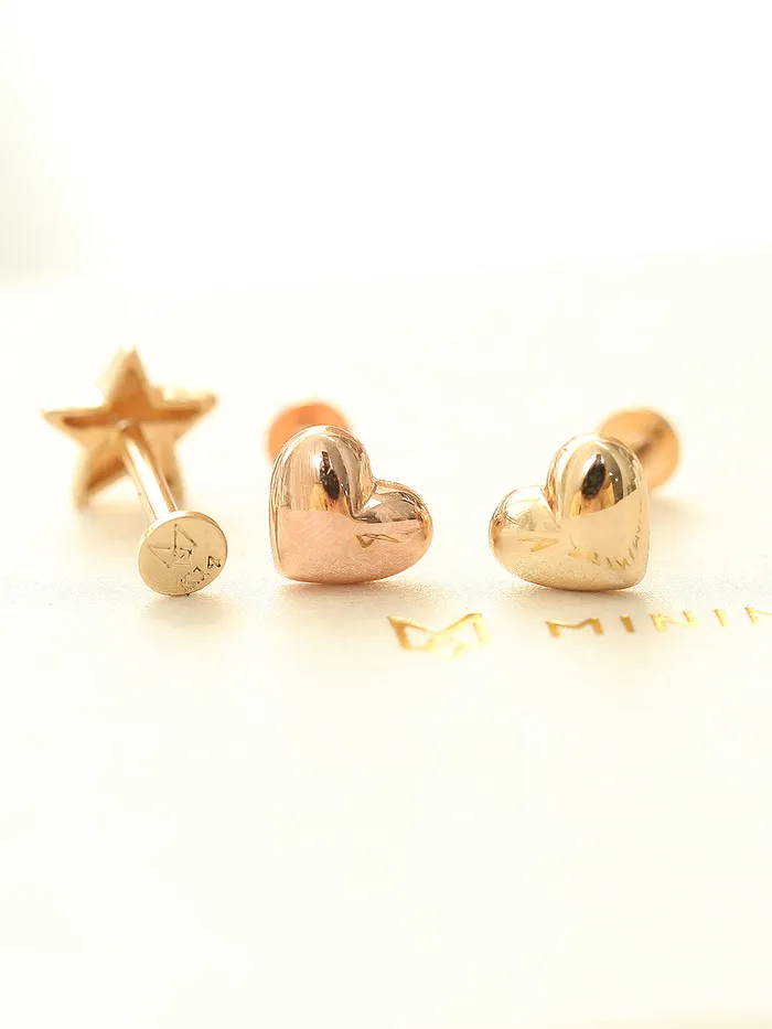 MinimalBijoux Necklaces 14K Gold Internally Threaded Heart Labret Piercing 18G16G