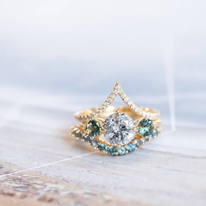 Naveet Rings 178ct Round Salt Pepper Diamond and Parti Sapphire Three Stone Ring in 14K Yellow Gold