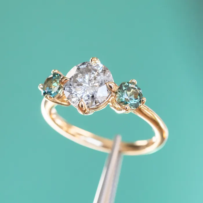 Naveet Rings 178ct Round Salt Pepper Diamond and Parti Sapphire Three Stone Ring in 14K Yellow Gold