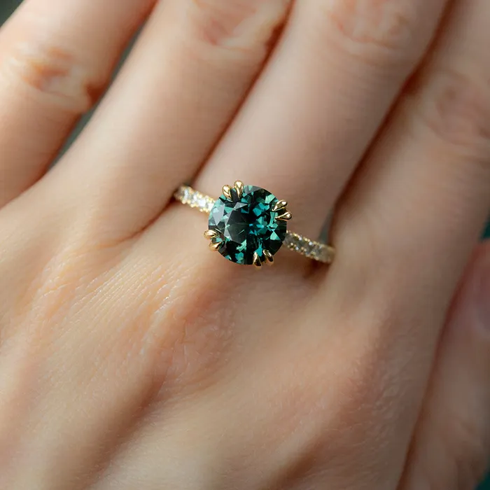 PreStyled Sets 276ct Round Teal Nigerian Sapphire Double Prong Solitaire with Diamonds in 18k Yellow Gold Anueva Jewelry