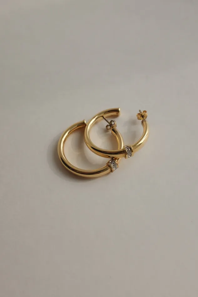 PreStyled Sets collectionno2 VINTAGE GOLD PLATED RHINESTONES HOOPS PreStyled Sets collectionno2 VINTAGE GOLD PLATED RHINESTONES HOOPS