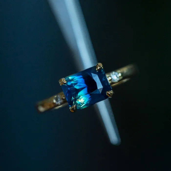 Rings Anueva Jewelry 312ct EastWest Parti Sapphire and Diamond Low Profile Ring in 18k Yellow Gold
