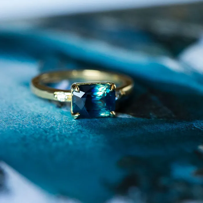 Rings Anueva Jewelry 312ct EastWest Parti Sapphire and Diamond Low Profile Ring in 18k Yellow Gold
