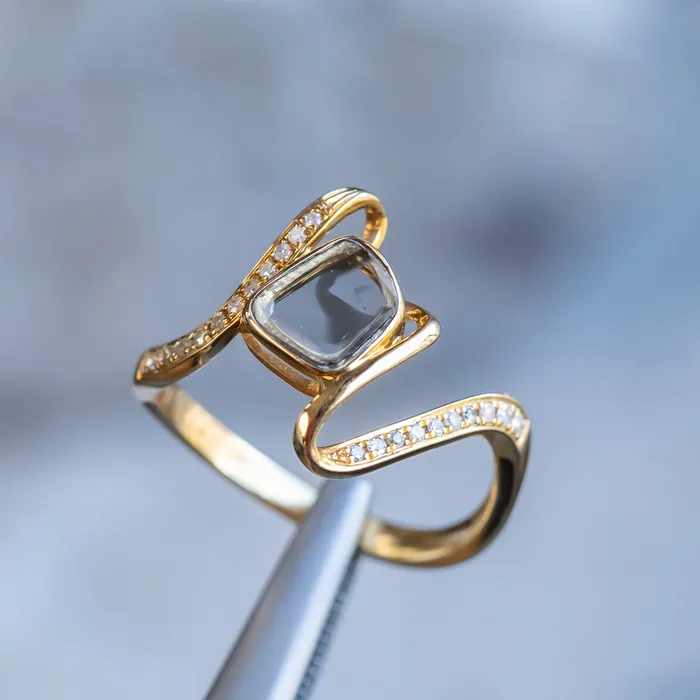 Rustic Diamond Slice Ring in 18k Yellow Gold Discovery Gems Rings