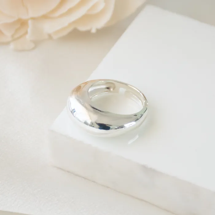 Upakarna Rings Sleek Chic Band Ring