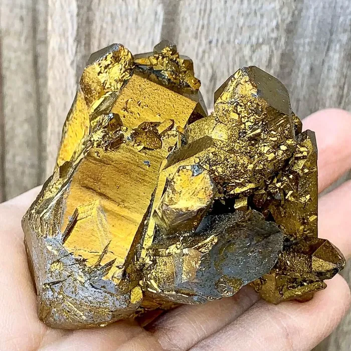 Magic Crystals Charm Necklaces Imperial Gold Aura Quartz Crystal Cluster 159 grams