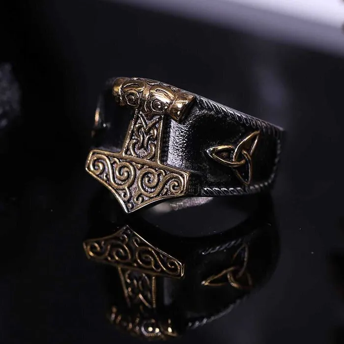 Rings Valhalla Vikings Viking Ring Goldtrimmed Mjolnir