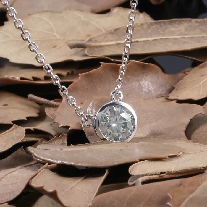 Slight Blue Stone Necklace Moissanite Platinum Plated Silver 1ct Luxus Moissanite Rings Jewelry Necklaces
