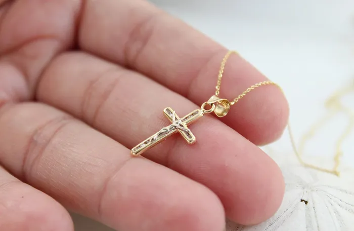 TheLittleCatholic PreStyled Sets 14k Gold Crucifix