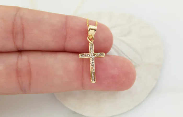 TheLittleCatholic PreStyled Sets 14k Gold Crucifix