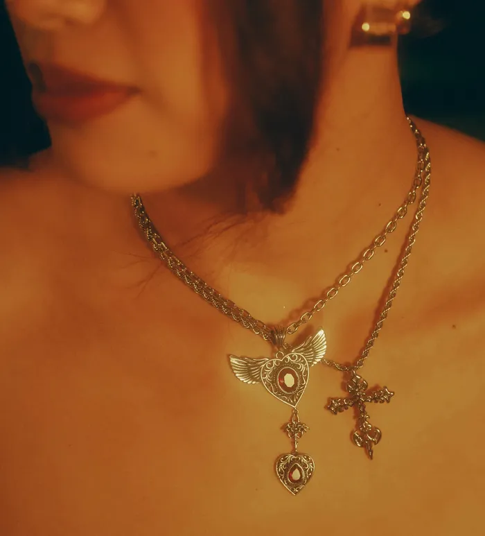YORDY Luxury Fashion Jewelry Blade of Desire Necklace Necklaces